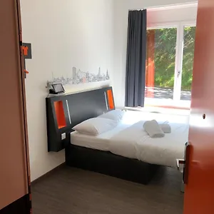 2* Hotel Easyhotel West